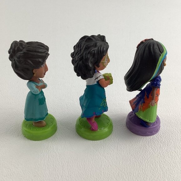 Disney Encanto Mi Familia Mini Figure Set Isabela Mirabel Pepa Madrigal Family - Picture 4 of 6